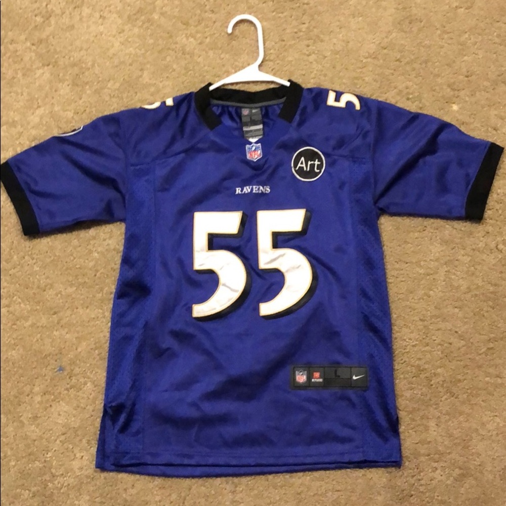 5 for 1 NFL JERSEYS SIZE LARGE. Two are stitched.